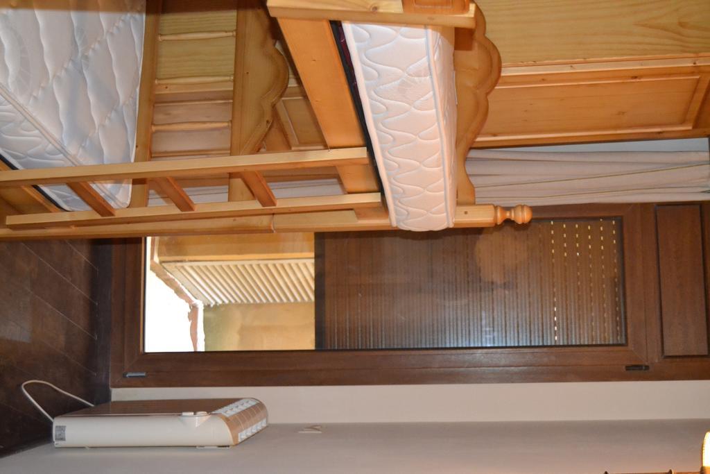 Hostal La Muntanya Castellar De N'Hug Eksteriør billede