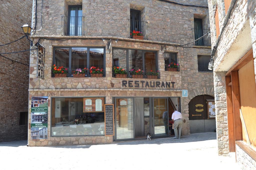Hostal La Muntanya Castellar De N'Hug Eksteriør billede